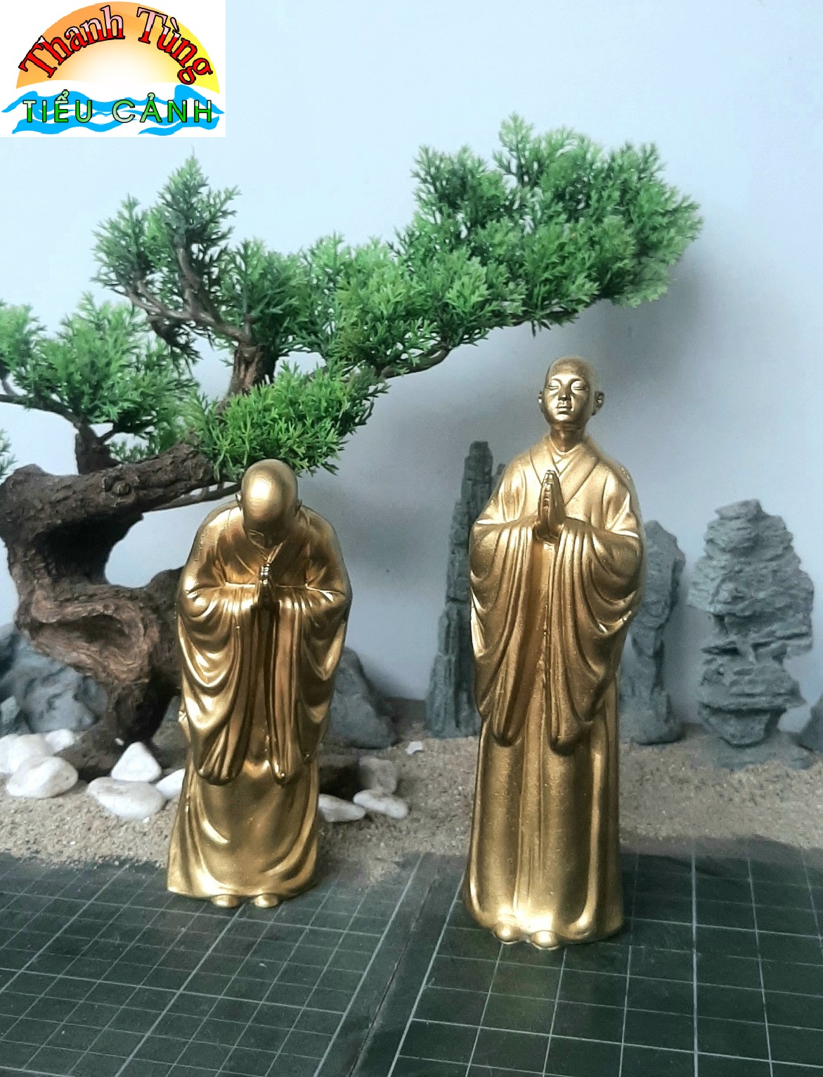 COMBO bộ tượng nhà sư lạy phật, nhà sư bái phật. tăng nhân bái phật. . Trang trí nhà cửa, tiểu cảnh, sân vườn, bể cá, ghép lũa, bon sai, bàn trà ....