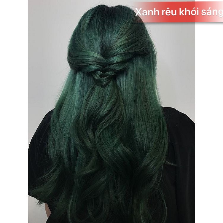 Xem ngay kiểu tóc màu xanh rêu sáng nổi bật đầy cá tính, tạo nên phong cách mới lạ và độc đáo cho bạn!
