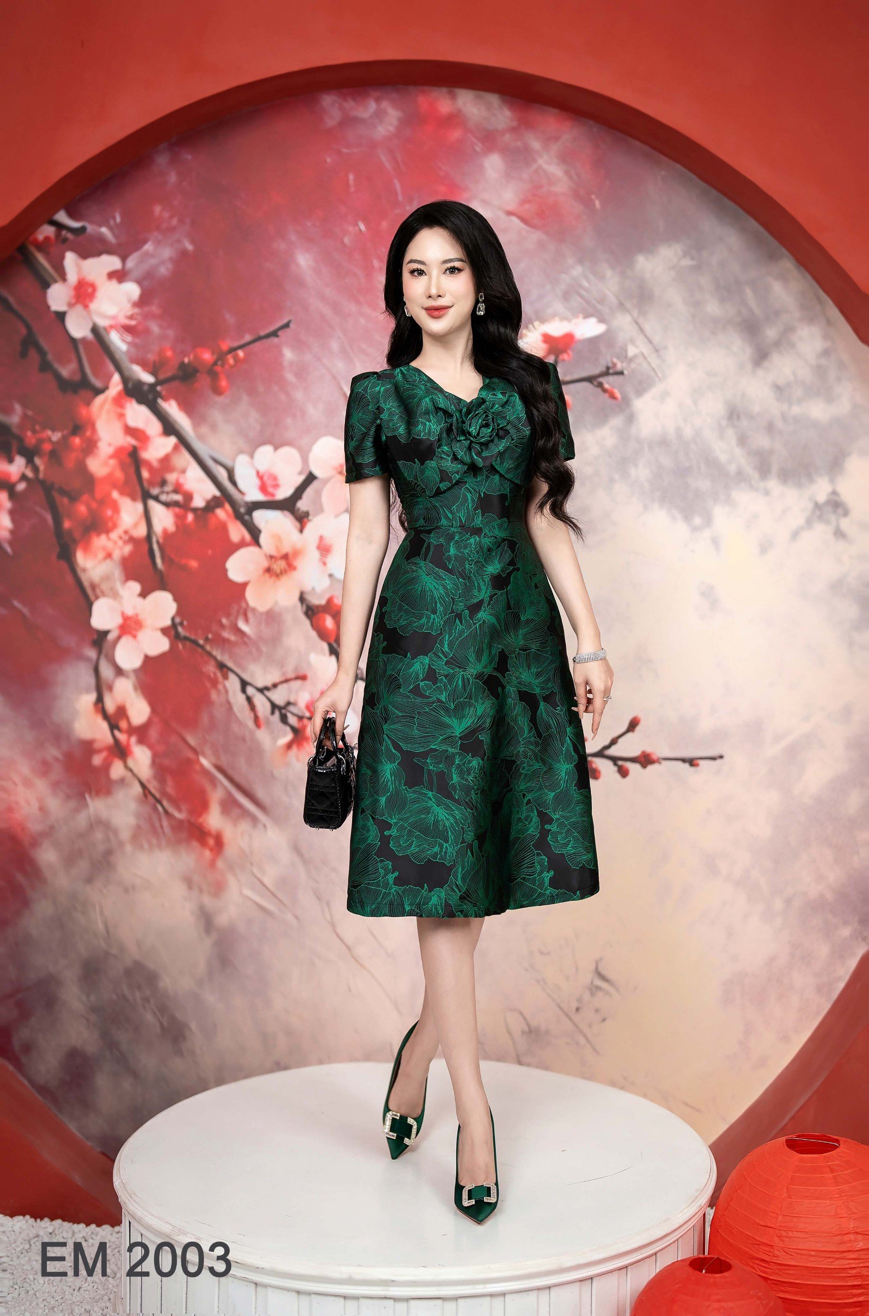 Đầm EMY EM2003 Xoè Gấm Xanh
