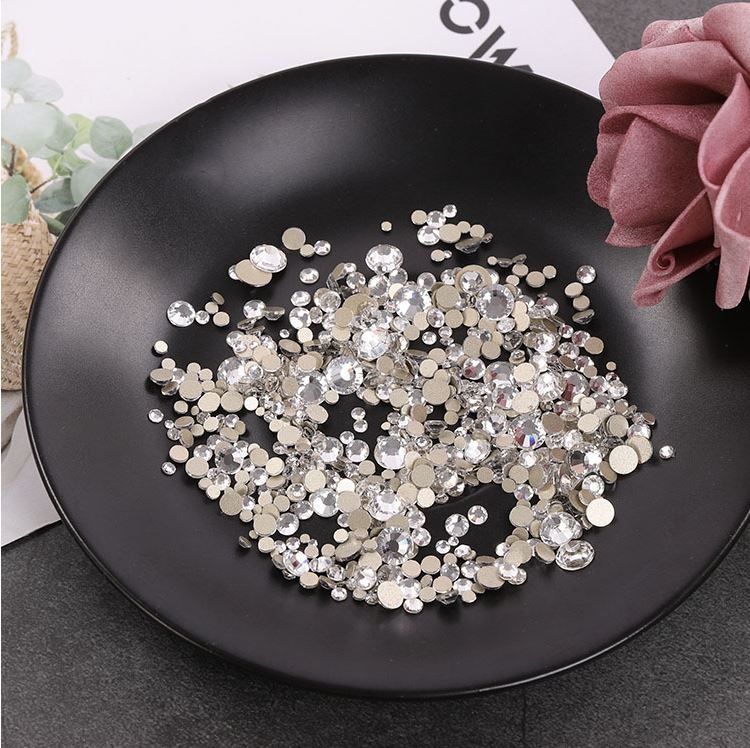 Đá trắng đính móng tay bịch 1440 viên cùng size