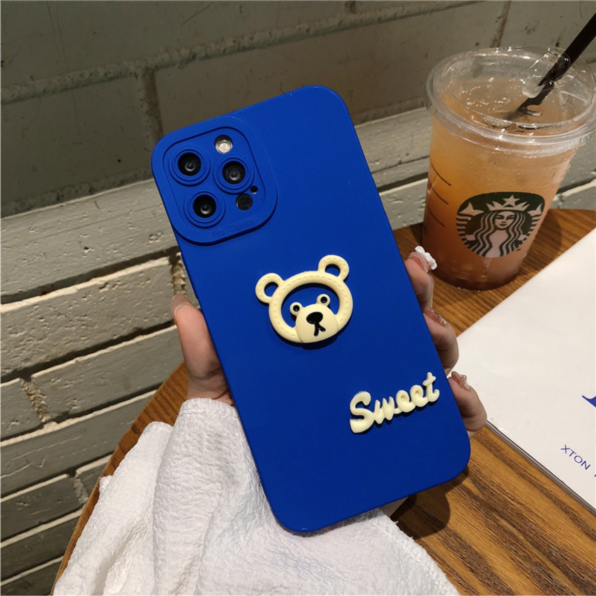 Ốp Lưng Basic Camera Nổi - Mẫu Gấu Sweet Nổi