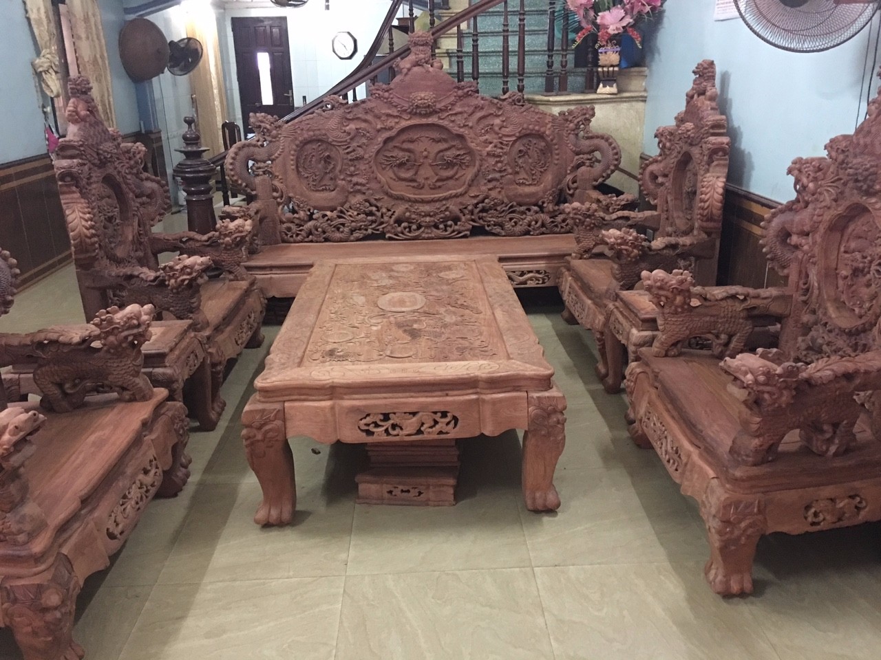 Bộ bàn ghế đẳng cấp nghê đỉnh gỗ lim
