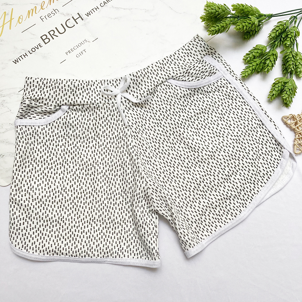 Girl's 35kg to 42kg elastic waist short shorts qg100