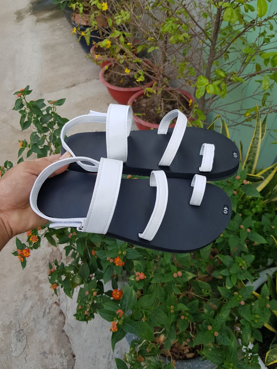 [FREESHIP + HOÀN TIỀN 50K] Xăng đan nữ A20 trắng đế đen
