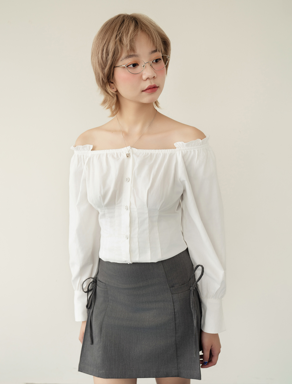 BLEUBIRD Áo trễ vai xếp ly dáng ôm Chloe Top