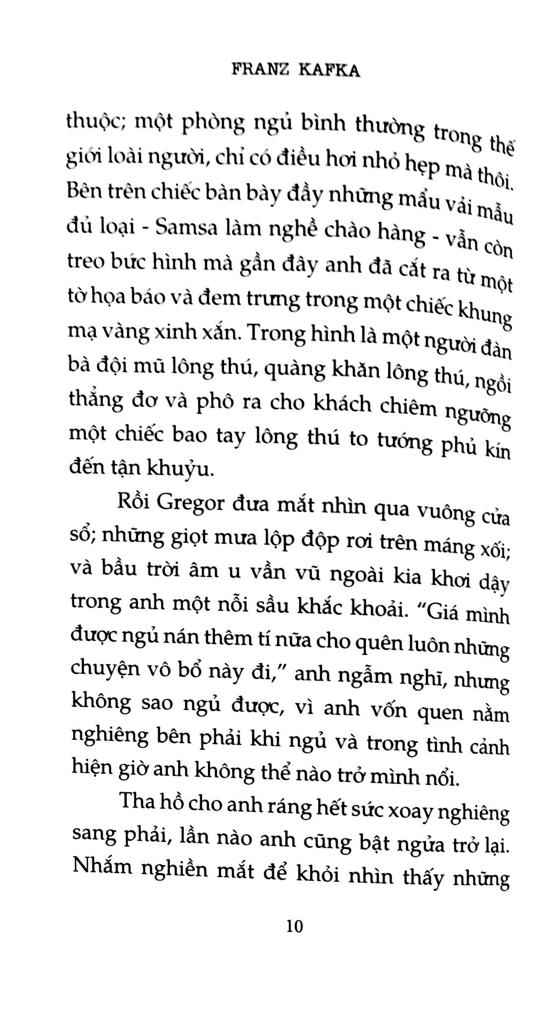 Fahasa - Hóa Thân (Tái Bản 2018)