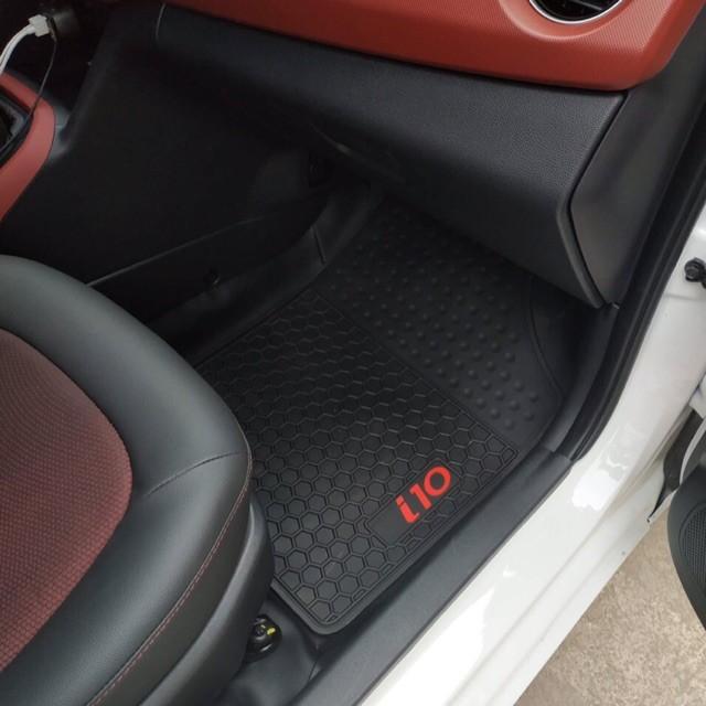 THẢM LÓT SÀN CAO SU THEO XE HYUNDAI GRAND I10 HATBACK SEDAN TỔ ONG 2014-2020 ( đời 21-22 không vừa )