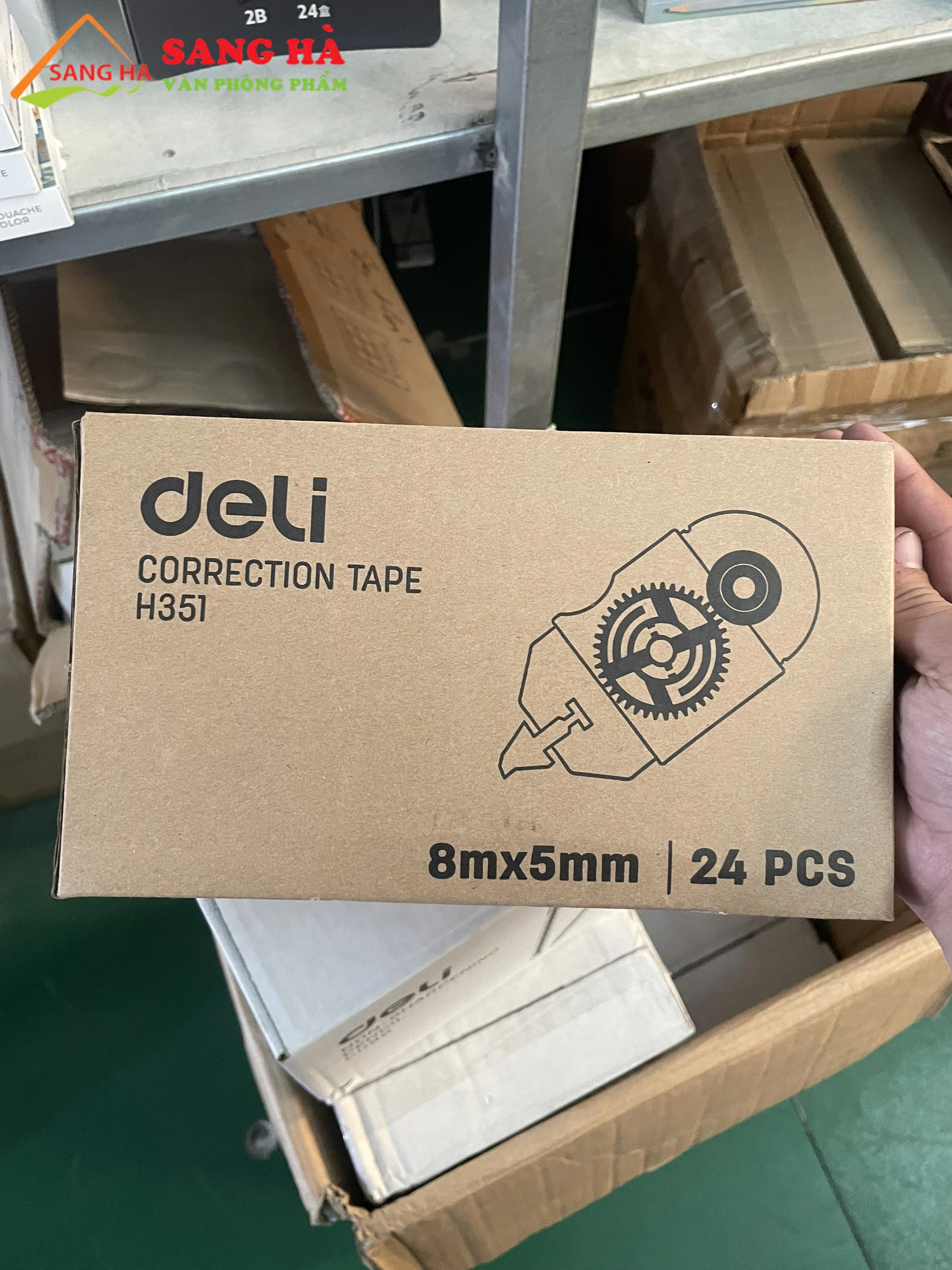 Băng xóa kéo 8mx5mm Deli EH351