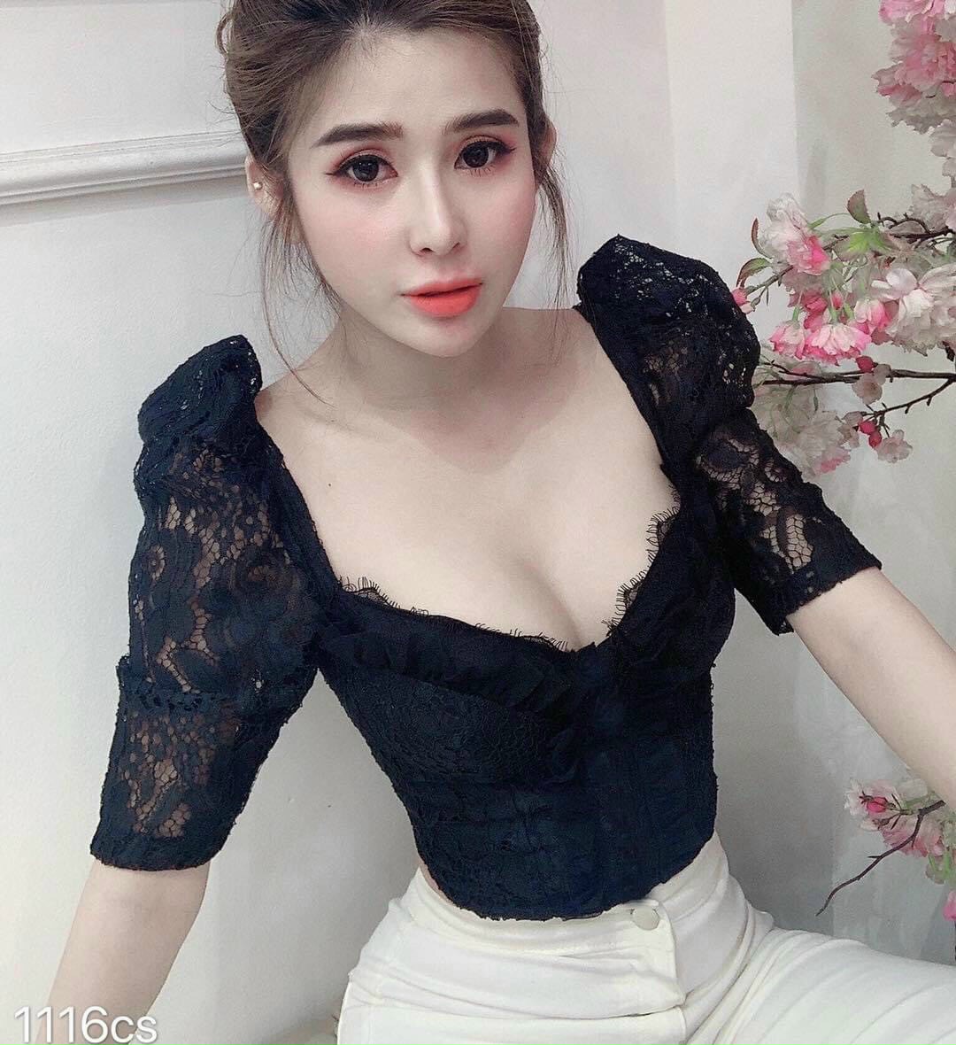 Áo Kiểu Ren Tay Phồng Đính Nút Ngọc Có Mút Ngực Xu Hướng Thời Trang Mới TTKXA0048