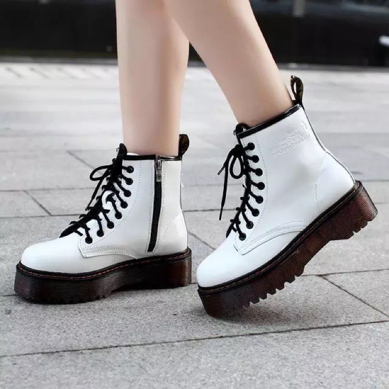 Giày Basic Boot Ulzzang DR Cao Cấp đế 5p sườn khoá zip CÓ DẬP CHỮ Ở CỔ