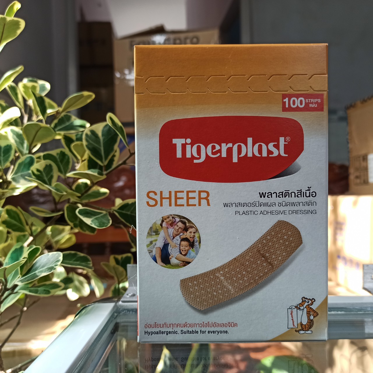 Băng Keo Cá Nhân Màu Da Tigerplast