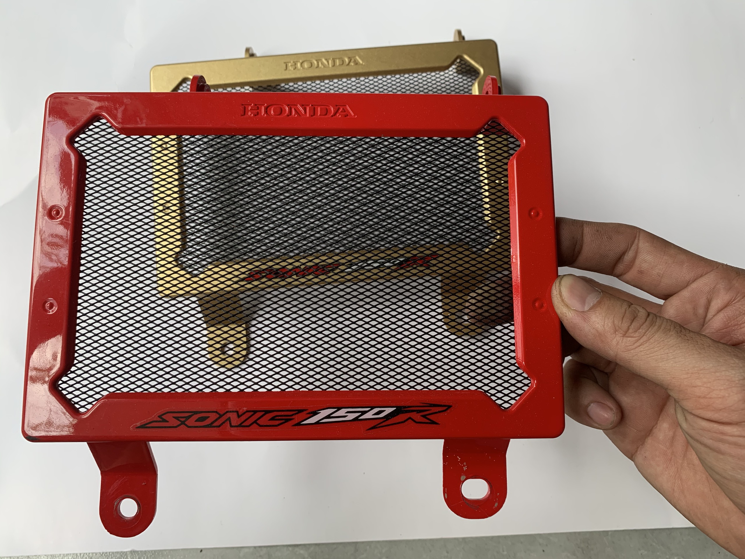 Che két + mão chắn gió + ốp lốc máy Sonic 150r