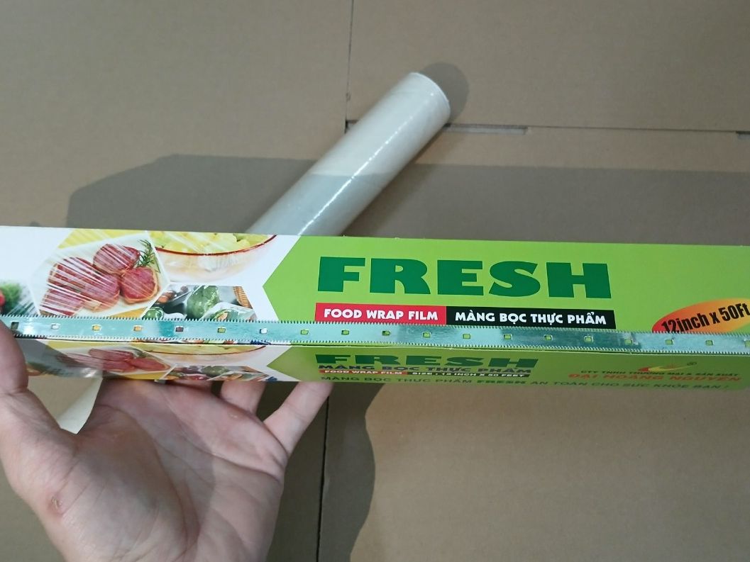 Màng bọc thực phẩm FRESH SIZE 12inch x 50 feet Bảo Quản kéo thức ăn bọc thức ăn (SẢN XUẤT TẠI THÁI LAN)