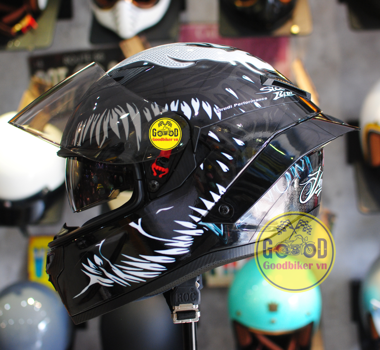 Mũ bảo hiểm fullface 2 kính roc 03 tem venom