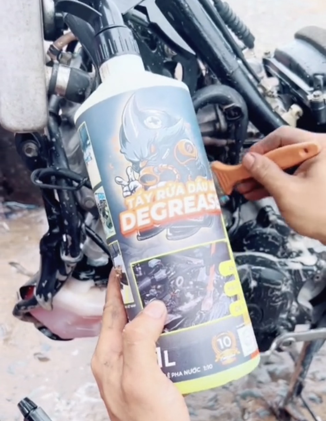 Sprayking Degreaser Tẩy Rửa Dầu Mỡ 1L