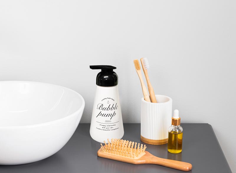 Bình xịt tạo bọt 300ml tránh gây khô da, bảo vệ và chăm sóc làn da (mẫu mới trong suốt) giao màu ngẫu nhiên Nội địa Nhật Bản