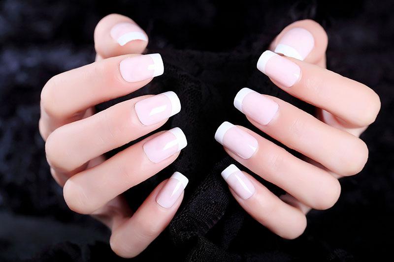 Bộ 24 Móng tay giả viền trắng đẹp(kèm keo)