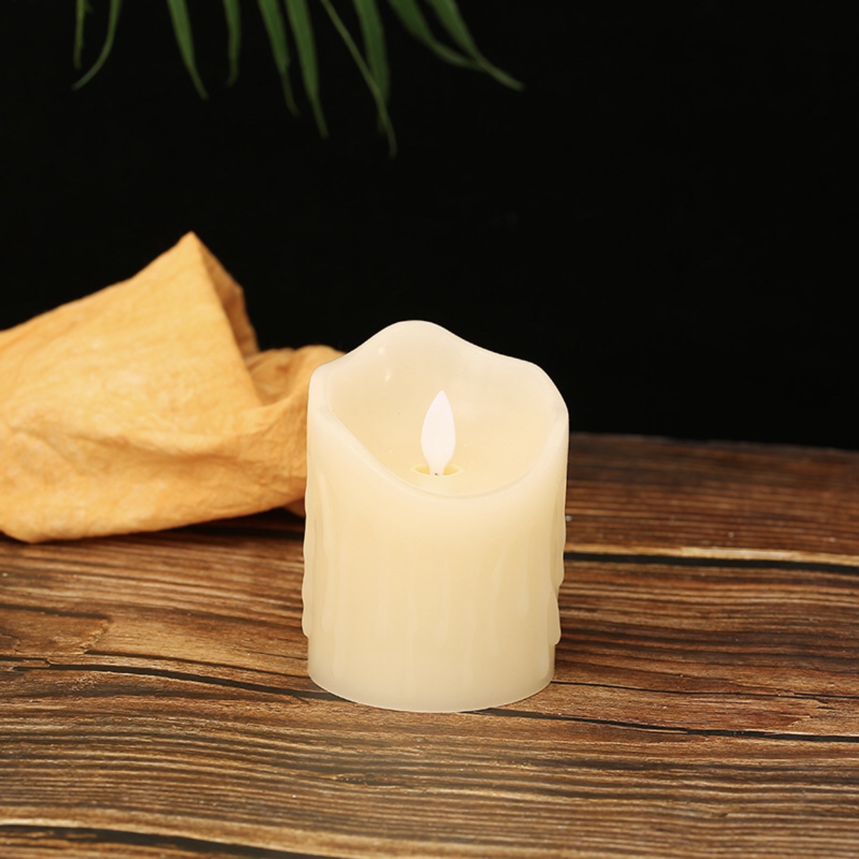 Nến điện tử vỏ sáp chảy đường kính 7,5cm