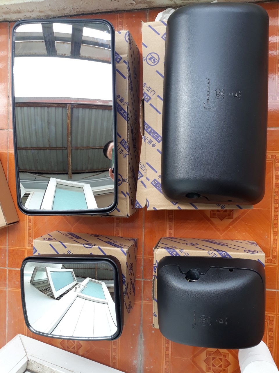 Gương xe tải howo 371,360,380