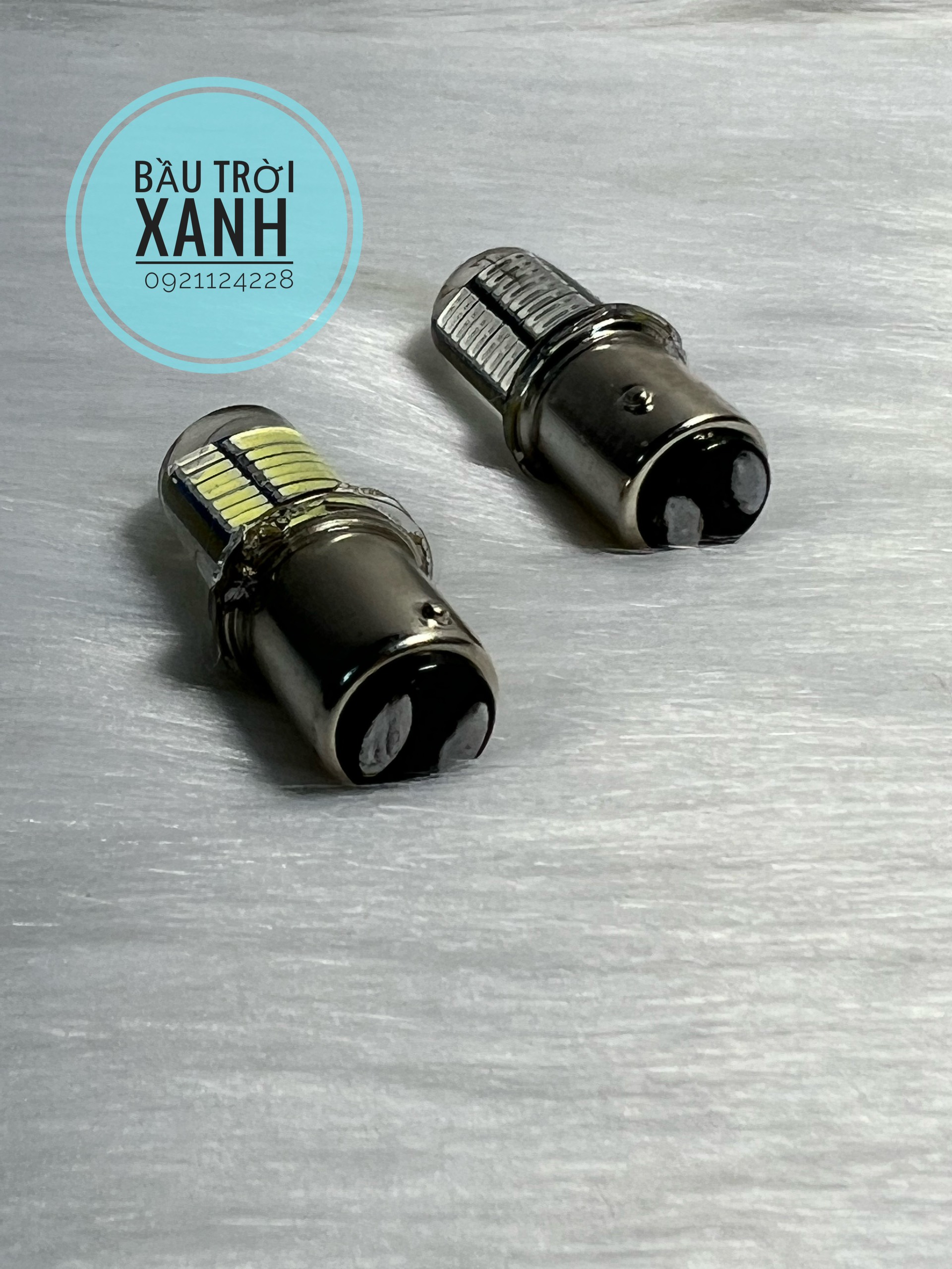 Đèn hậu stop f1 gắn xe máy