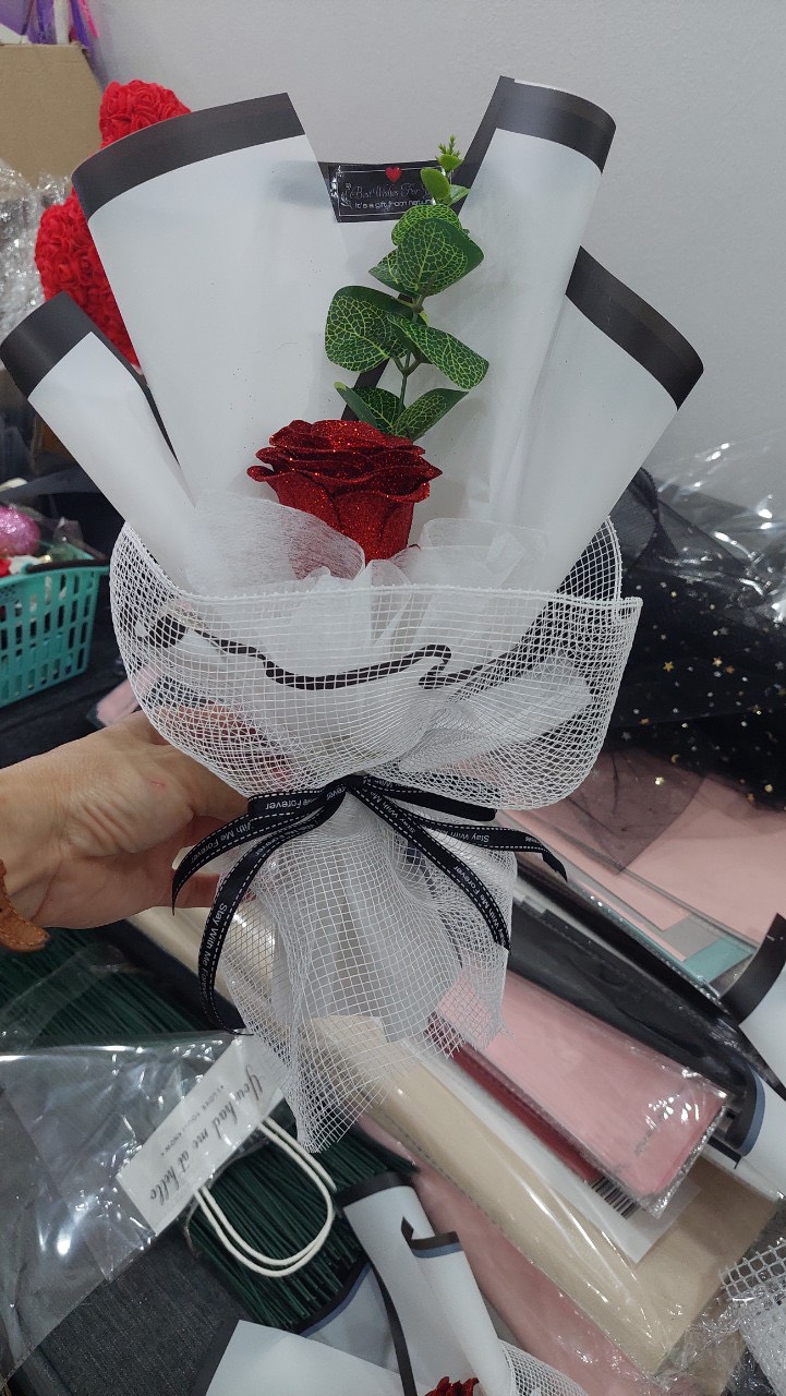 Sỉ bó hoa sáp 1 bông + túi+ thiệp