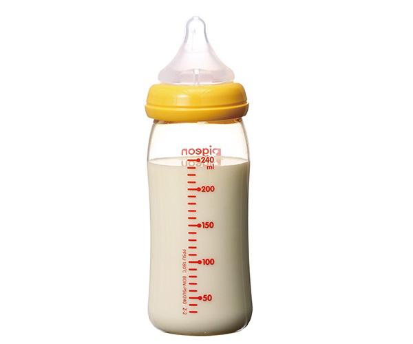 Bình sữa Pigeon Plus 240ml (nhựa PPSU, 3M+)