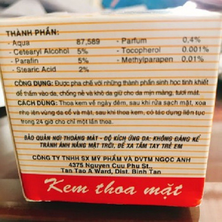 Kem dưỡng trắng Vitamin E Naco - Cô gái 3 mặt