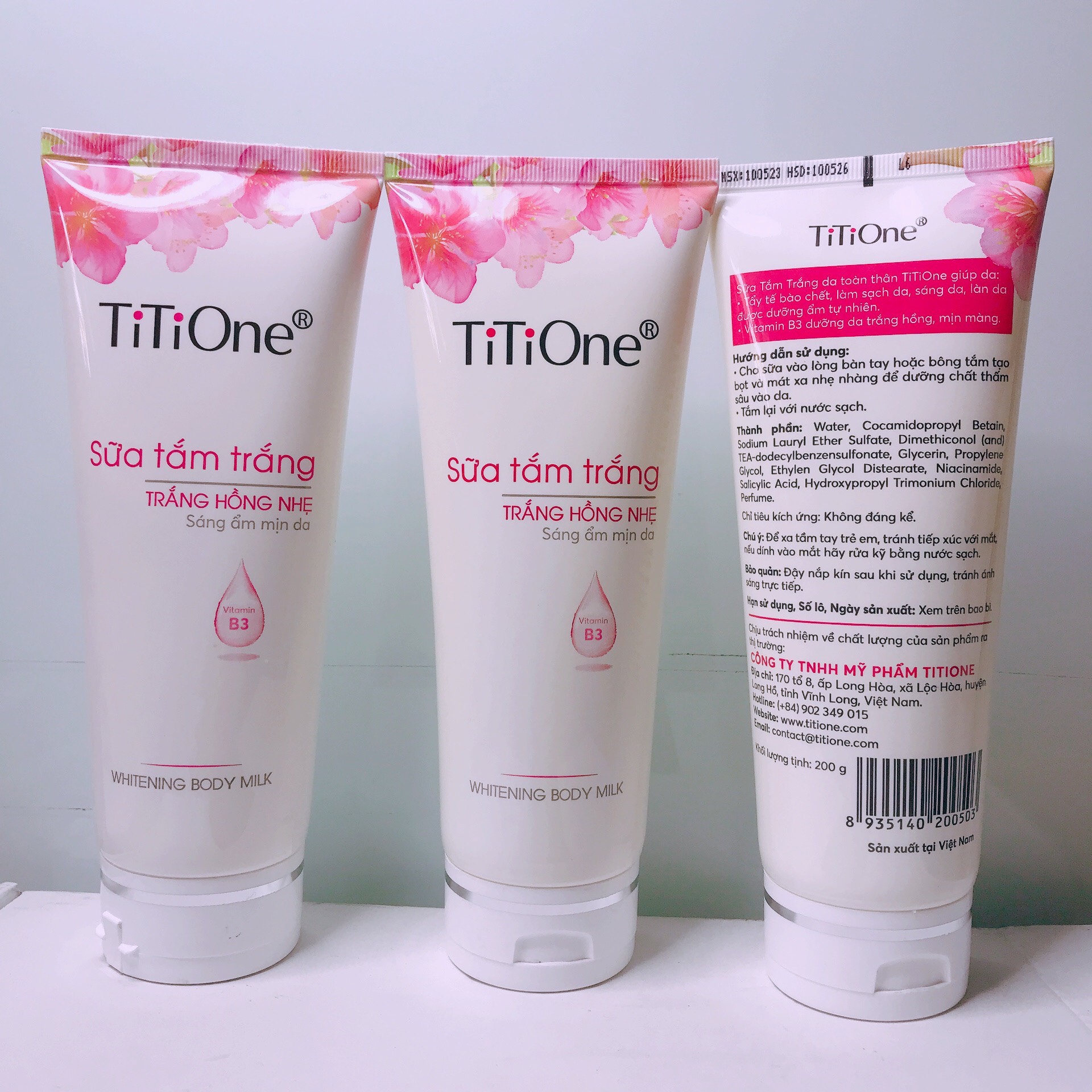Sữa Tắm Trắng TiTiOne Trắng Hồng Nhẹ 200g