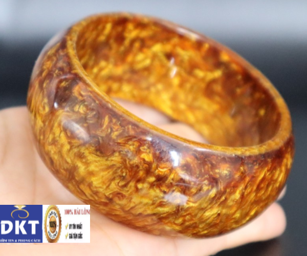 [HCM]( Mẫu mới) Vòng tay gỗ thông bản hẹ siêu sang NI 60-65MMvân gỗ tuyệt đẹphàng như hình 100%có tư vấn side