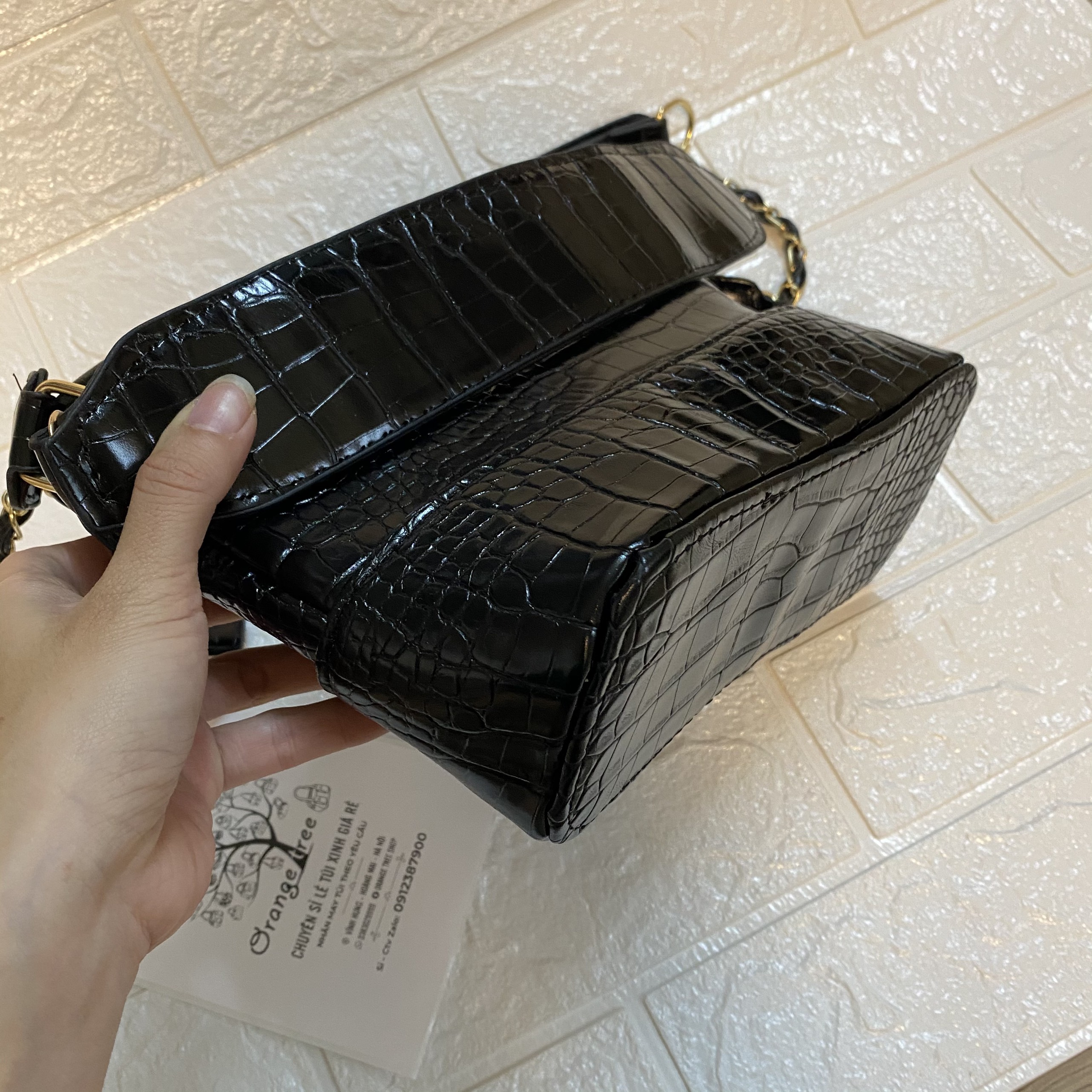 Túi Hobo vân rắn da bóng cực sang T8