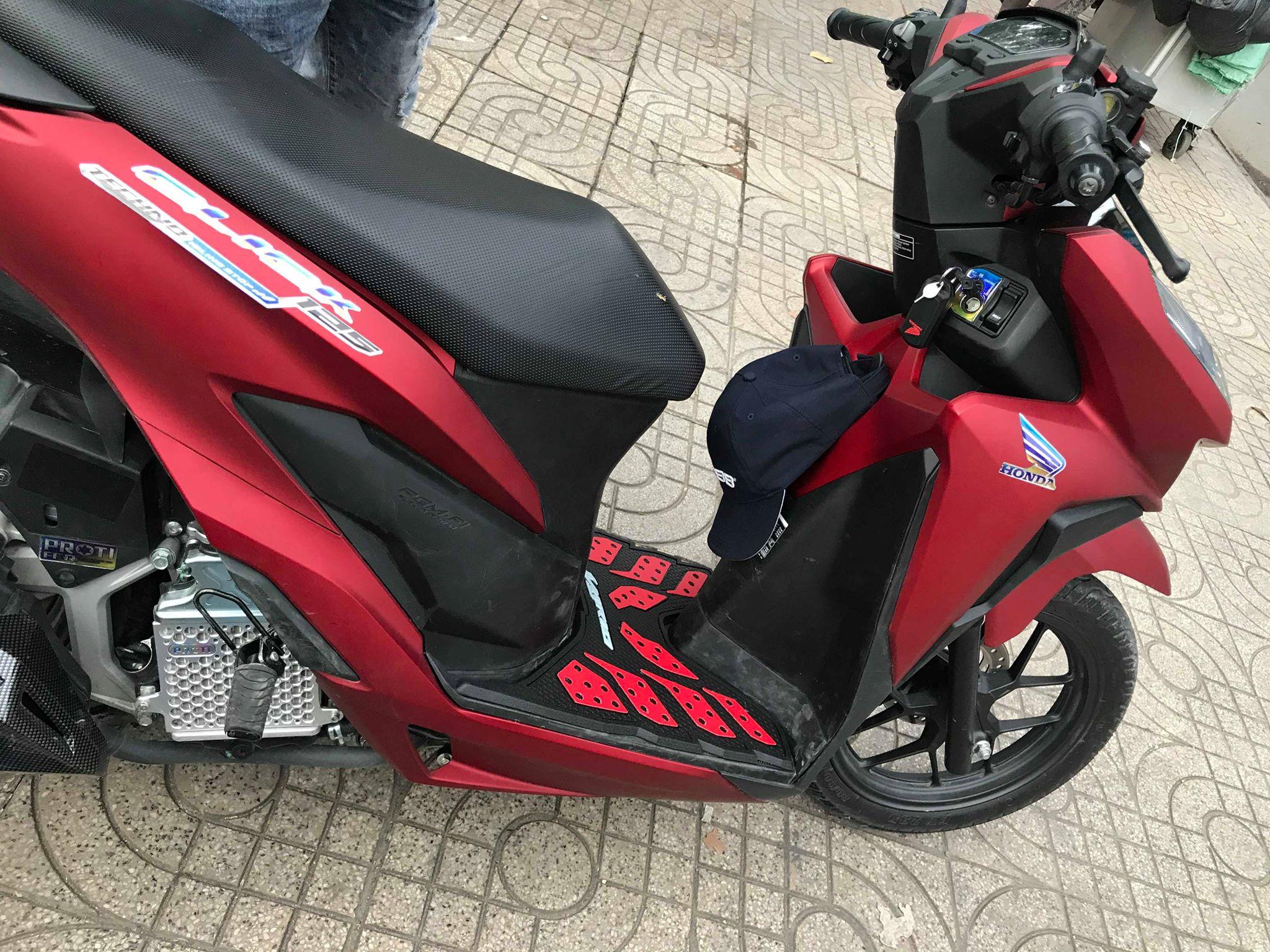 Thảm chân Vario,click