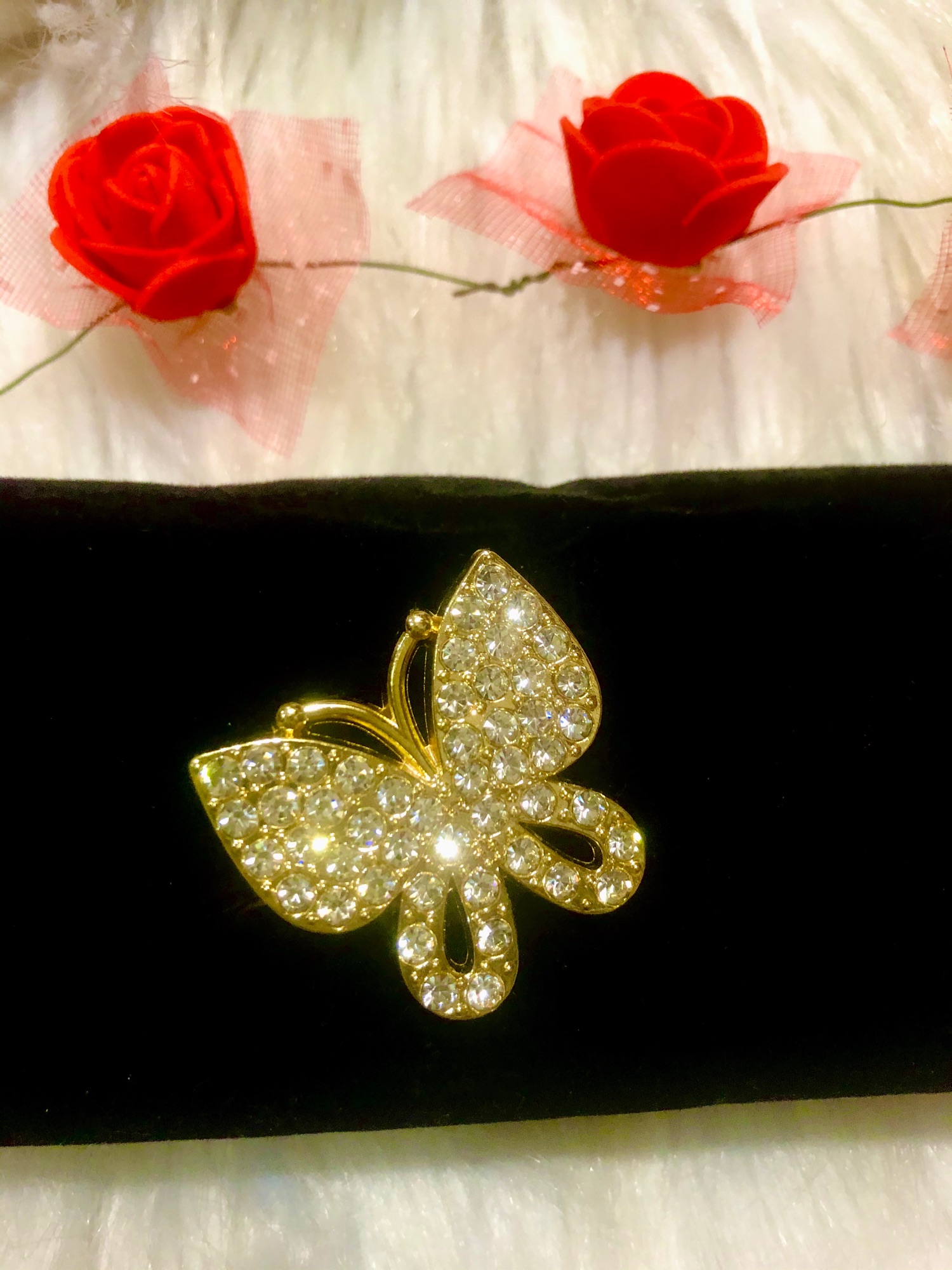 [HCM]Cài áo con bướm full đá. KT 3 x 35cm