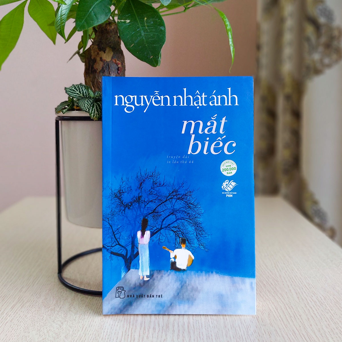 Sách Truyện Mắt Biếc + Tặng Bookmark