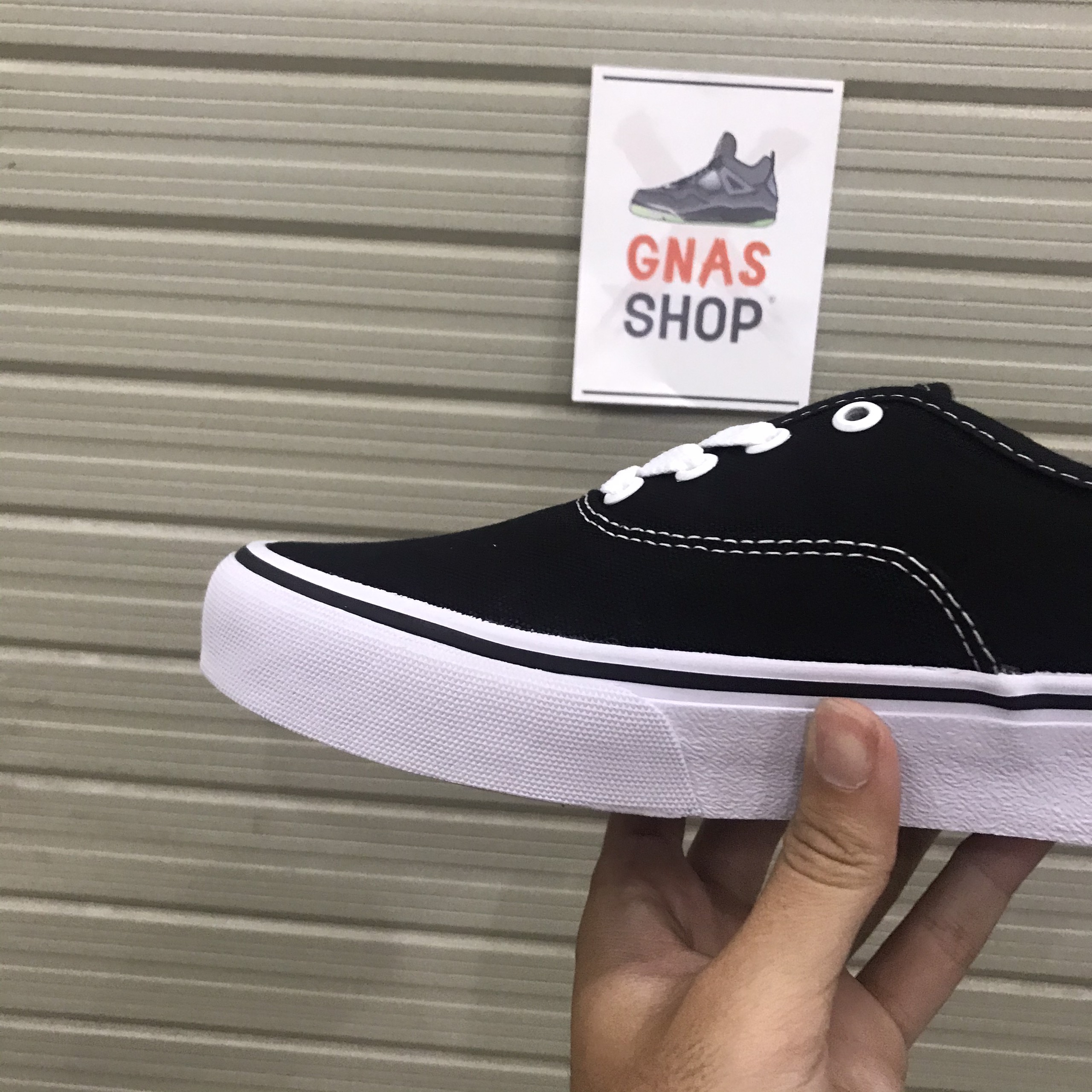[HCM]Giày Vans Classic đen trắng chuẩn 11 - form rộng
