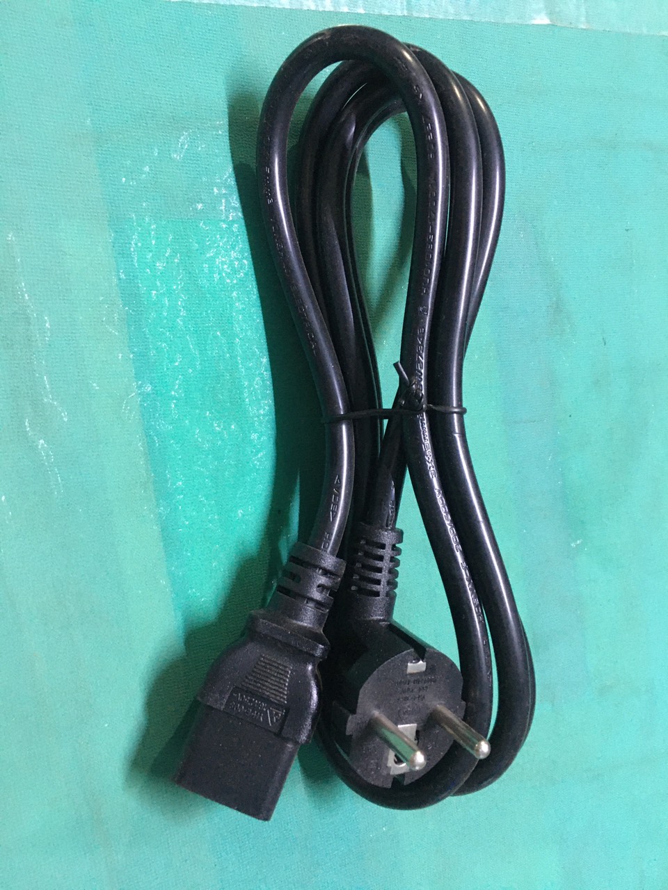 Dây nguồn C19 hai chấu tròn dài 1.8m
