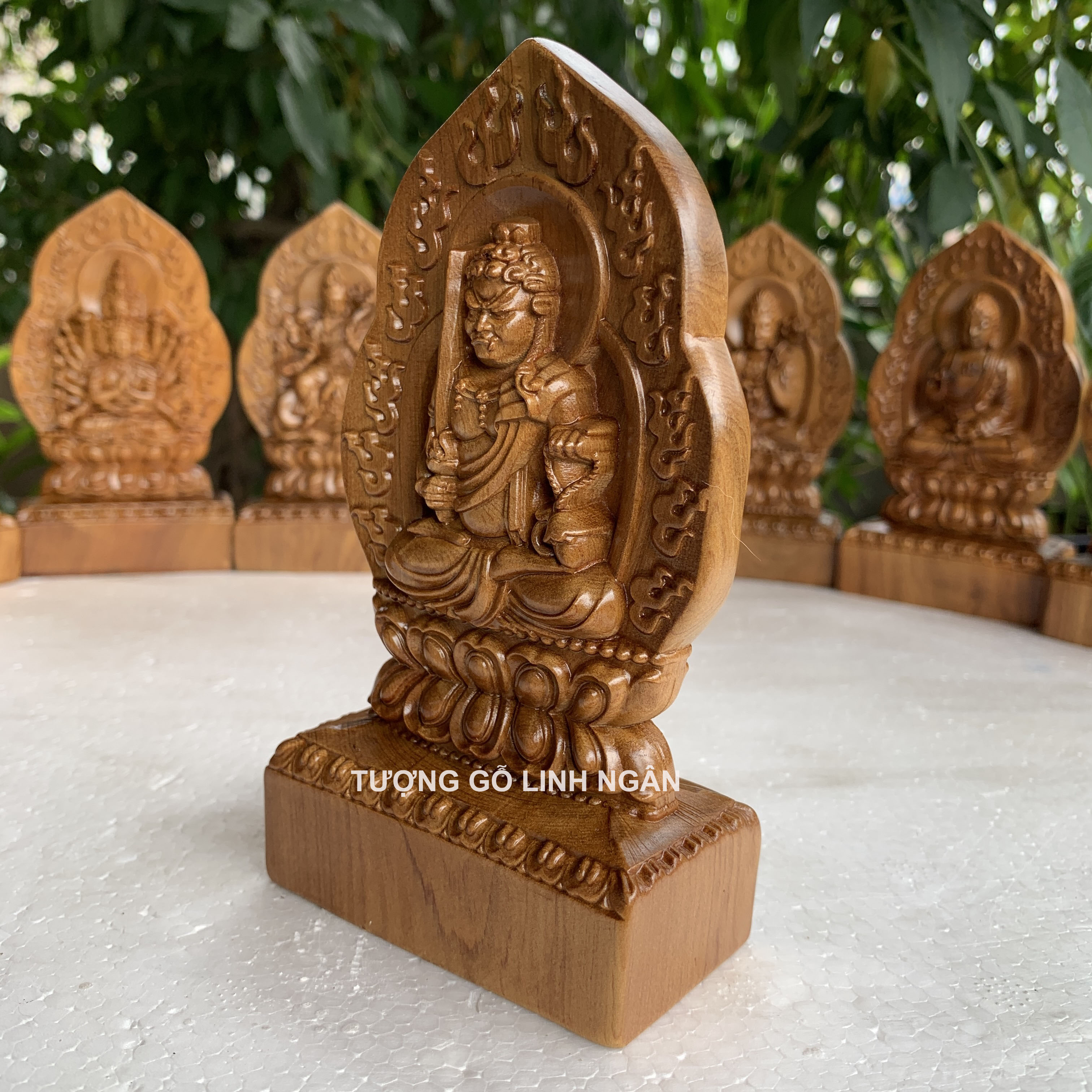 Tượng phật bản mệnh tuổi Dậu (Bất động Minh vương)