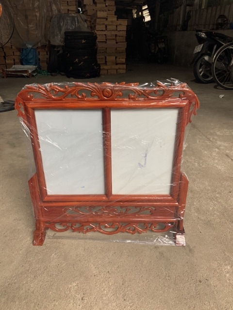 khung ảnh thờ đôi gỗ hương (kích thước một ảnh 25 x 35 cm)