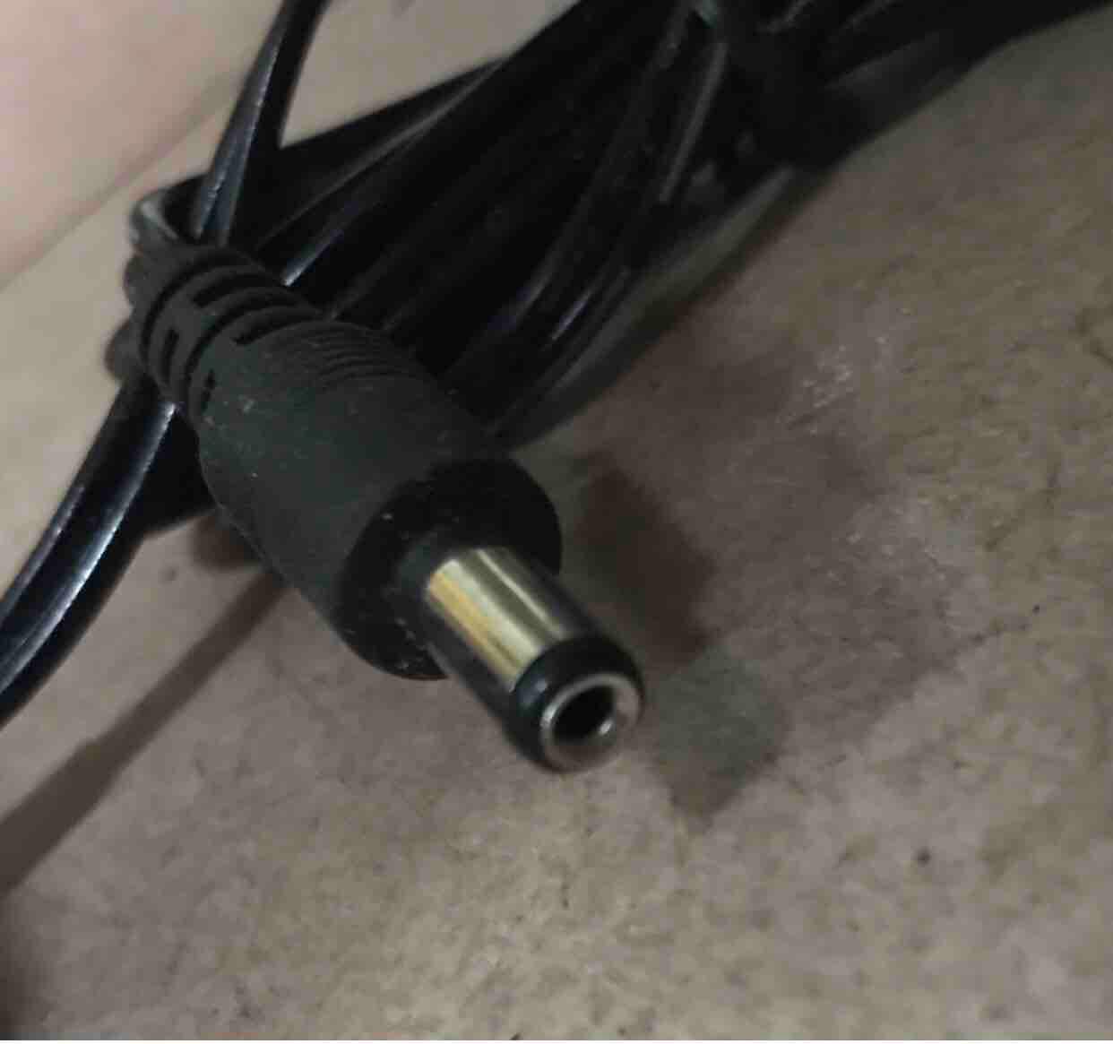 Sạc ô tô trẻ em loại 6v 1A
