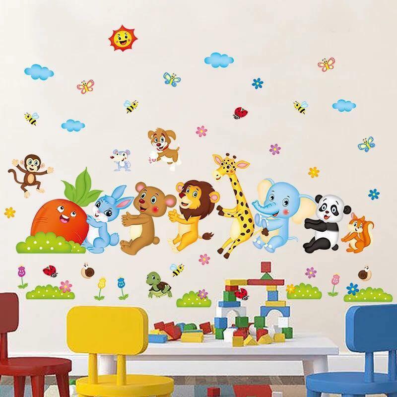DECAL DÁN TƯỜNG VƯỜN THÚ CÂY TÁO VÀ THÚ KÉO CÀ RỐT