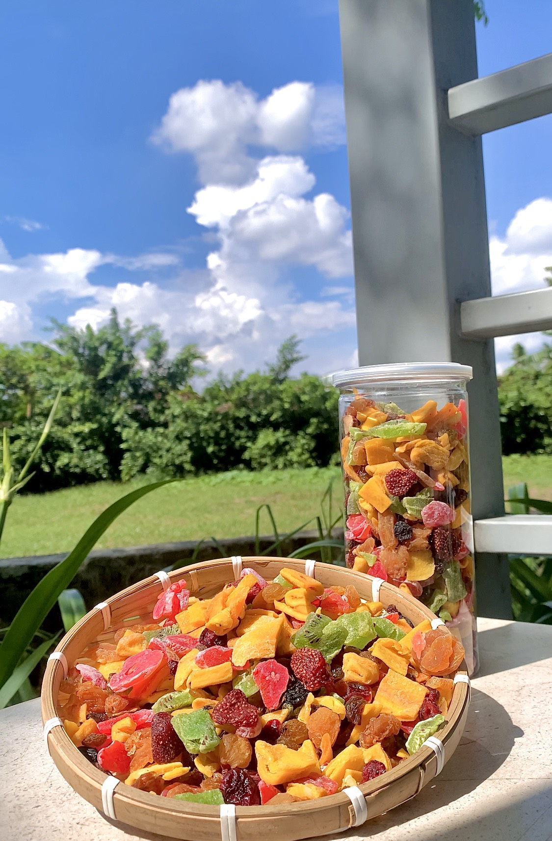 [FREESHIP] VIP Trái Cây Sấy Dẻo mix 10 loại xoài, nho, kiwi, dâu tây, Giúp Làm Đẹp Và Sáng Da có chứng nhận VSATTP