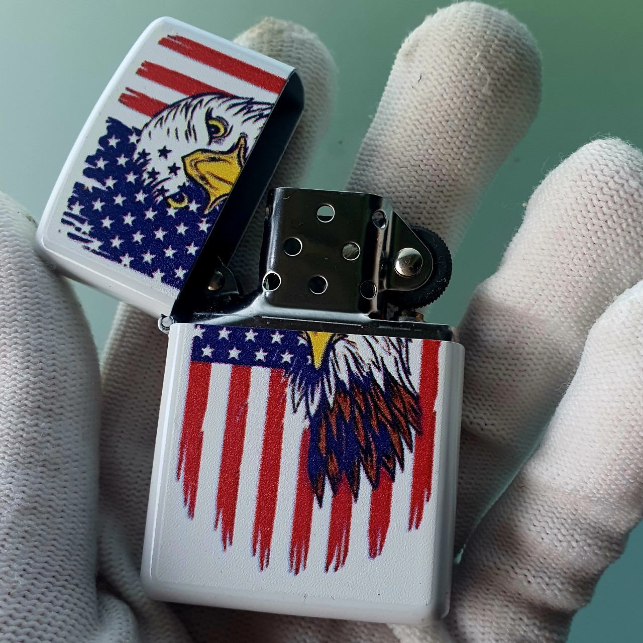 Bật Lửa Zippo Sơn Tĩnh Điện Trắng Đại Bàng Mỹ Mẫu 01 Đời A-24 ( Tặng Kèm Đá Bấc) Hộp Quẹt Zippo Sưu Tầm