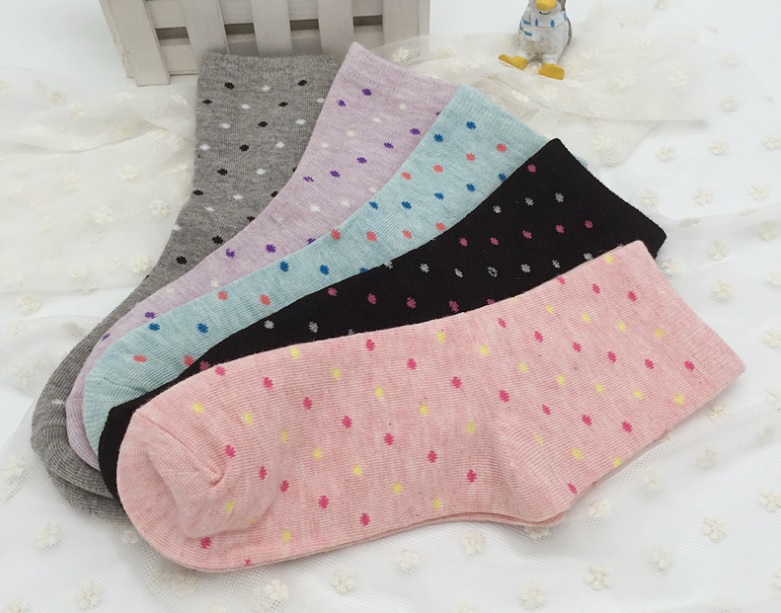 Vớ nữ cotton chấm bi cao cổ