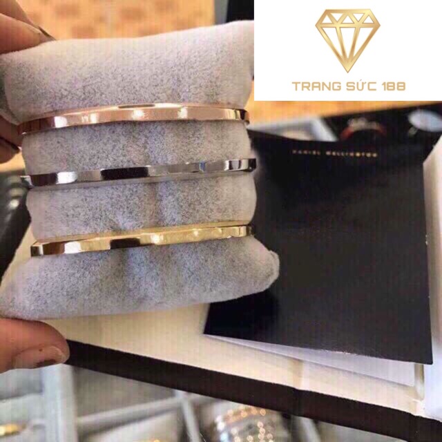 [HCM]Vòng tay titan cuff VTT310 sản phẩm có thiết kế sang trọng quý phái hợp thời trang dễ dàng kết hợp với nhiều trang phục khác nhau
