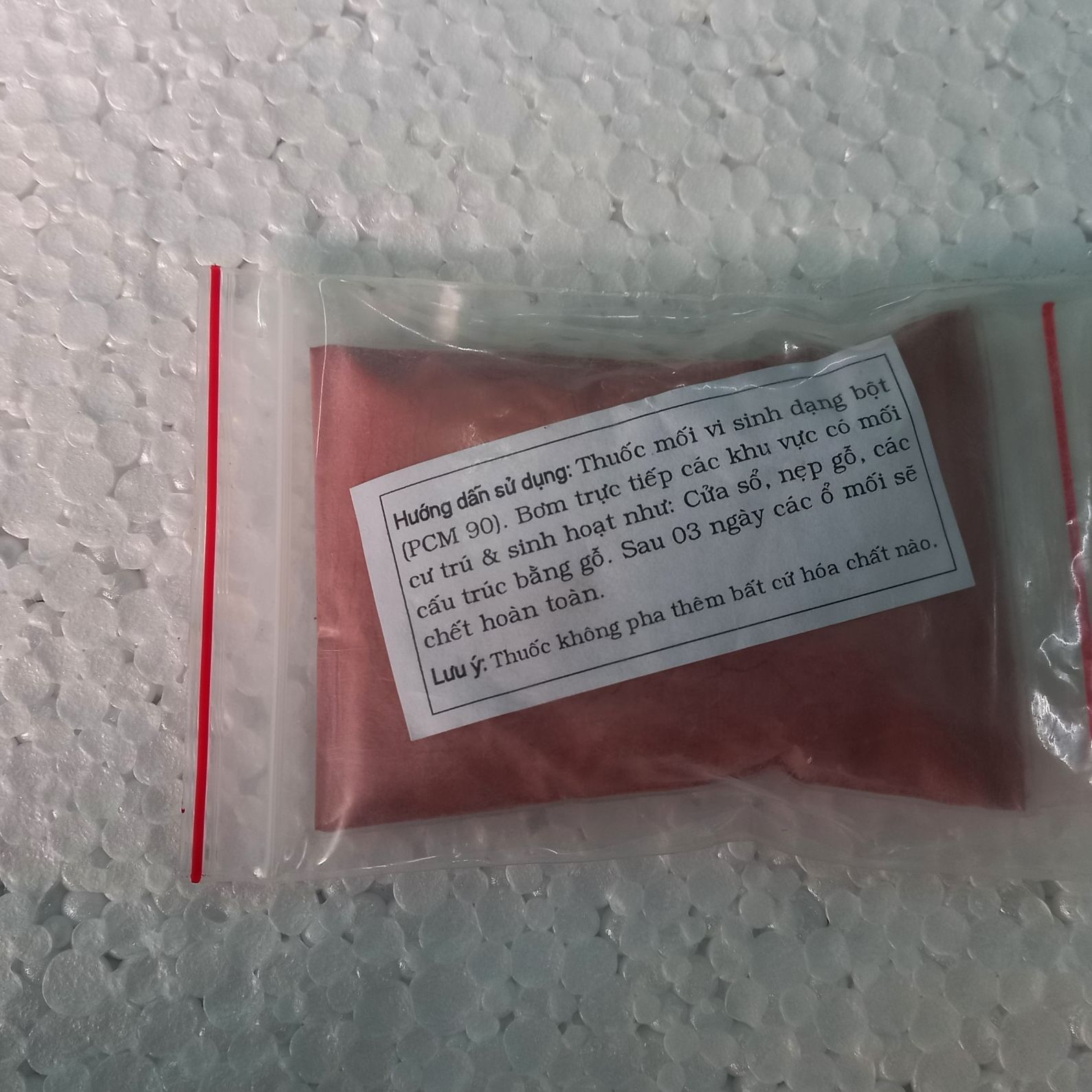 Diệt mối tận gốc dạng bột (PCM 90) rắc trực tiếp vào ổ mối mối chúa ở công trình 50g