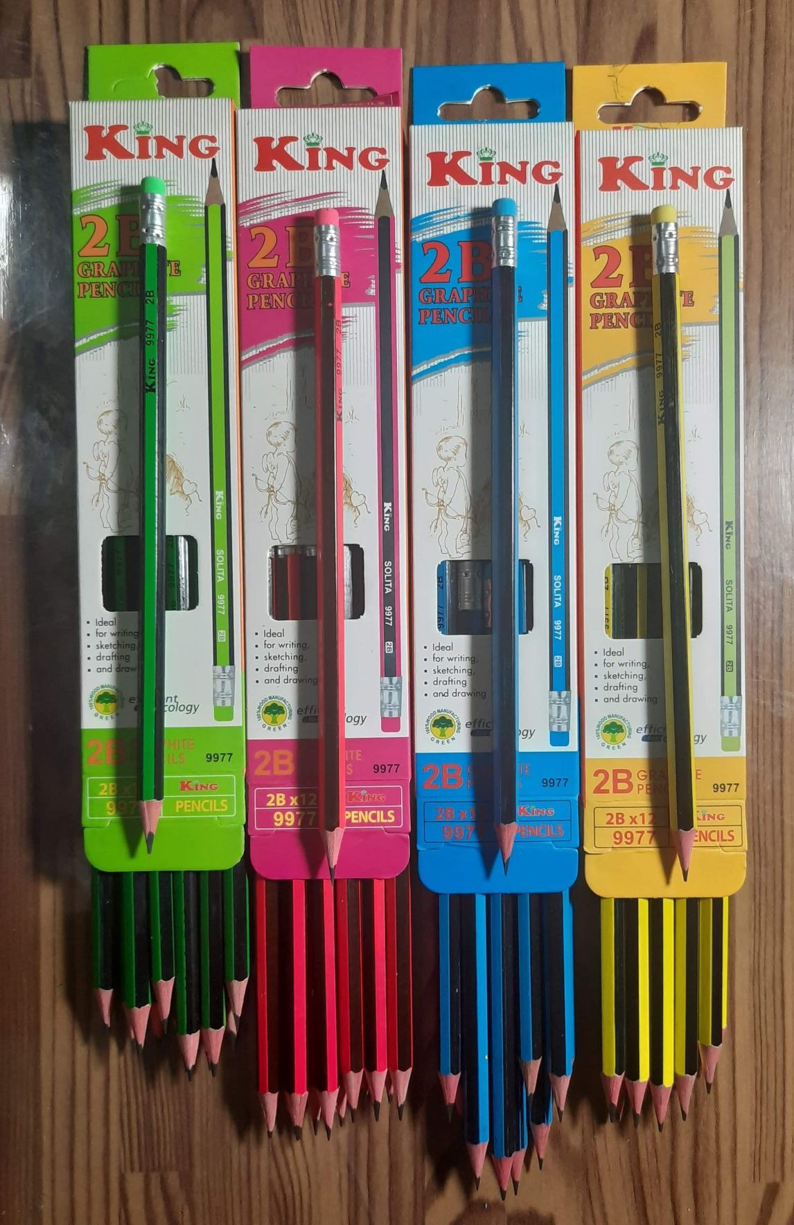 Hộp 12 cây bút chì gỗ xọc