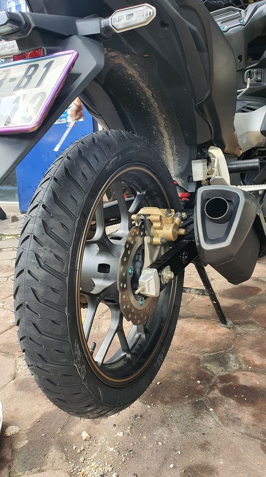 Lốp/vỏ xe máy Michelin 100/80-17 Pilot Street 2