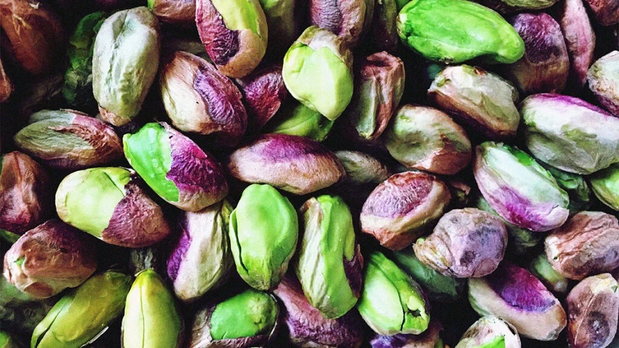 Hạt dẻ cười tách vỏ chưa rang Olam foods