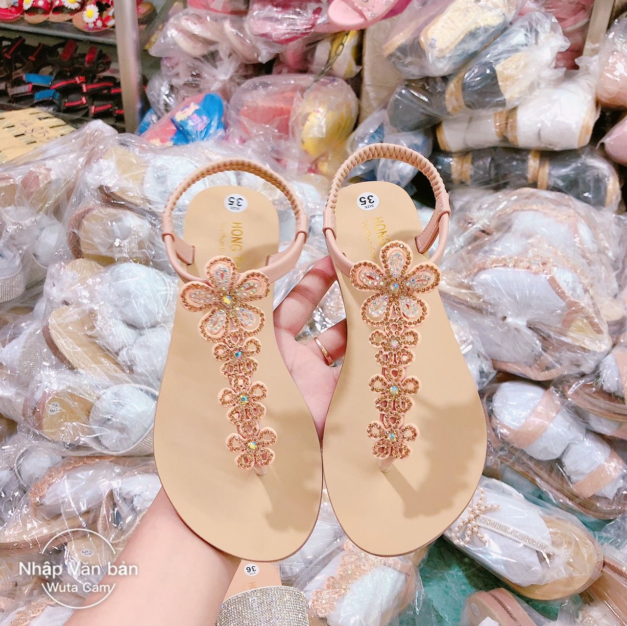 SANDAL ĐÍNH ĐÁ HÌNH BÔNG MAI.