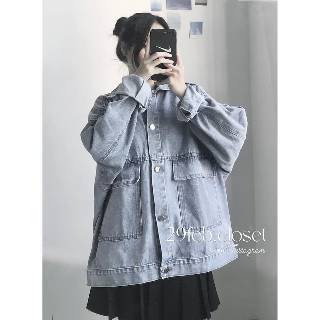 Áo khoác jean nữ trơn OVERSIZE màu xanh 2 túi hộp vuông, áo khoác nữ chất bò dày dặn form rộng UNISEX, áo khoác bò nữ dáng ulzzang, áo khoác jean nữ hàn quốc, áo khoác nhẹ, áo khoác jean hot 2022, AMELIA