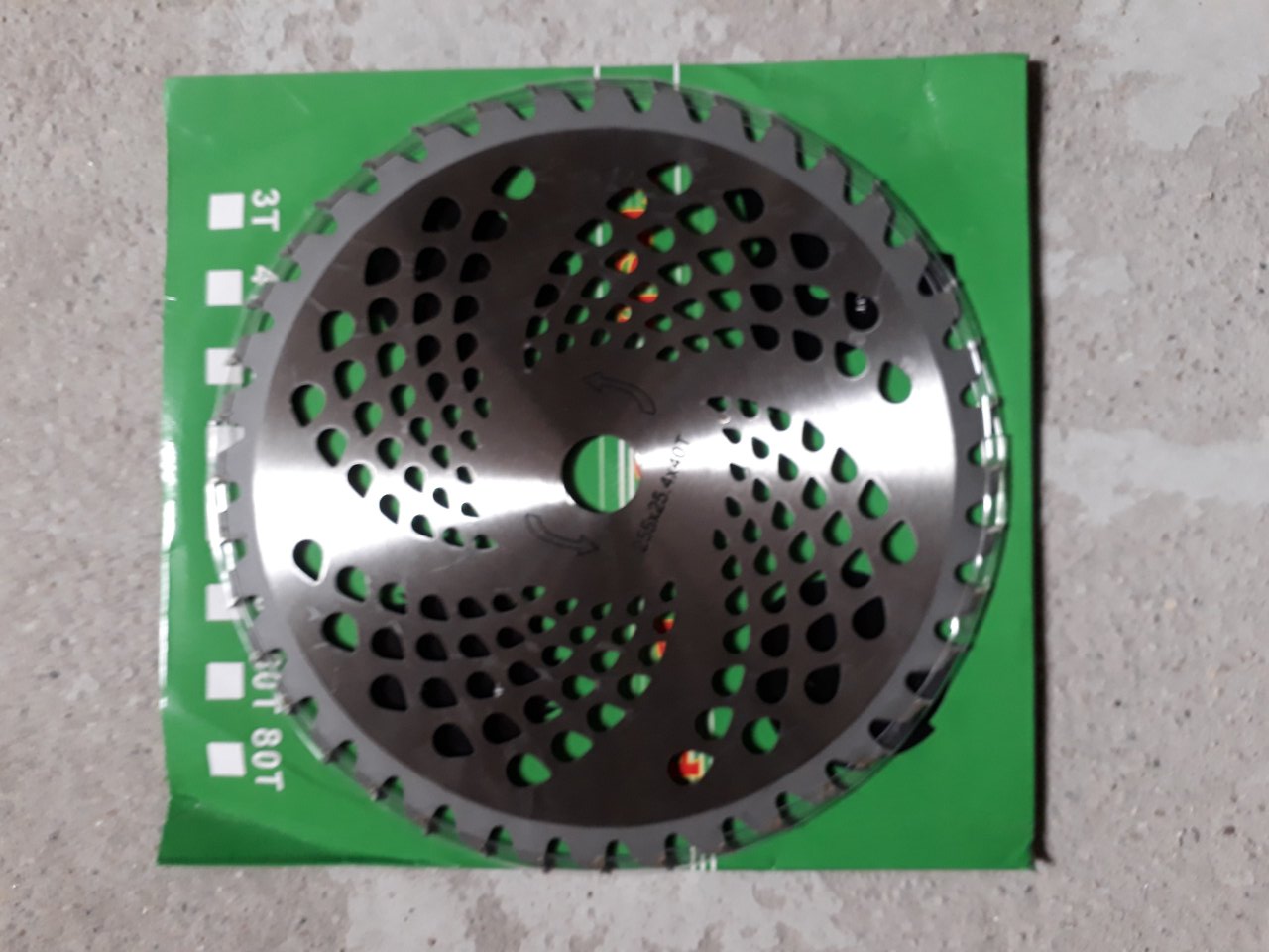 Lưỡi cắt cỏ tròn MKT 230cm*36T D-65981